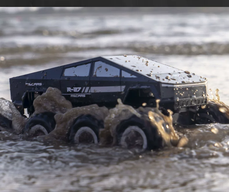 Remote control amphibious pickup truck detail 24