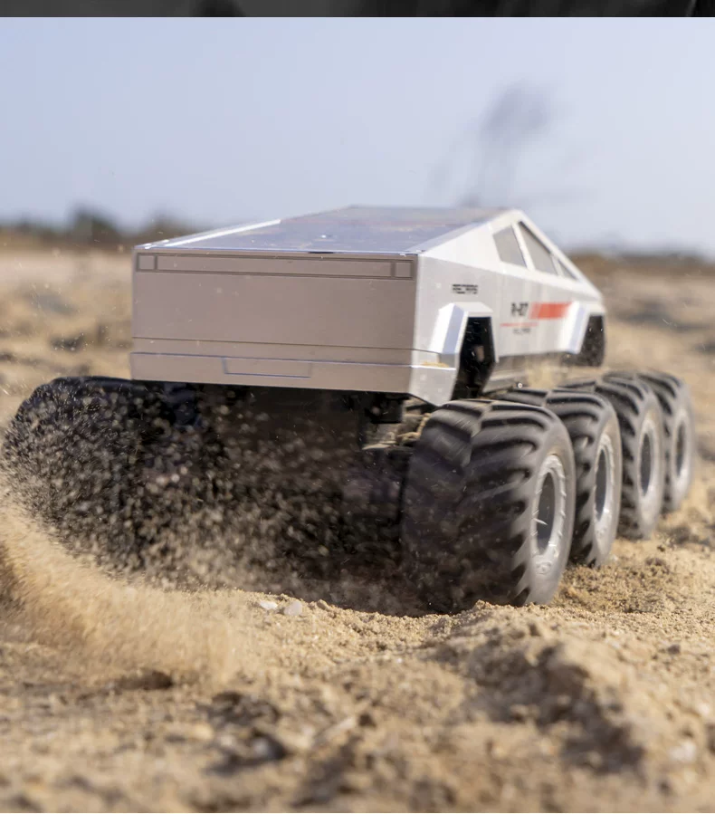 Remote control amphibious pickup truck detail 26